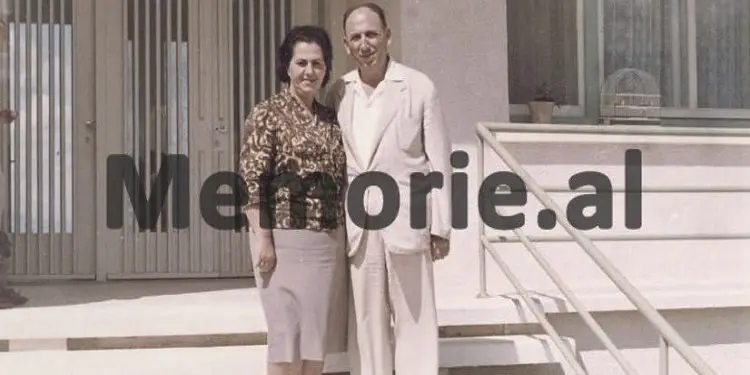 Akuzat e Enverit: “Më thonë se Sadik Bekteshi, ky element antiparti, revizionist e tradhtar, çdo ditë, veshur ‘kreko’ si një borgjez…” / Plenumi i 7-të, maj ’75, kur Hoxha “zbuloi grupet armiqësore”!