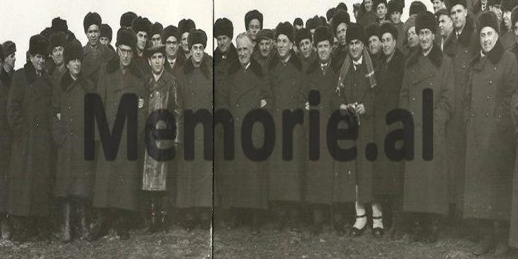 Akuzat e Enverit: “Më thonë se Sadik Bekteshi, ky element antiparti, revizionist e tradhtar, çdo ditë, veshur ‘kreko’ si një borgjez…” / Plenumi i 7-të, maj ’75, kur Hoxha “zbuloi grupet armiqësore”!