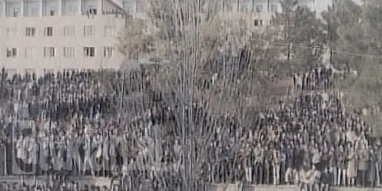 TAKIMI I PRESIDENTIT RAMIZ ALIA  ME PËRFAQËSUES TË STUDENTËVE