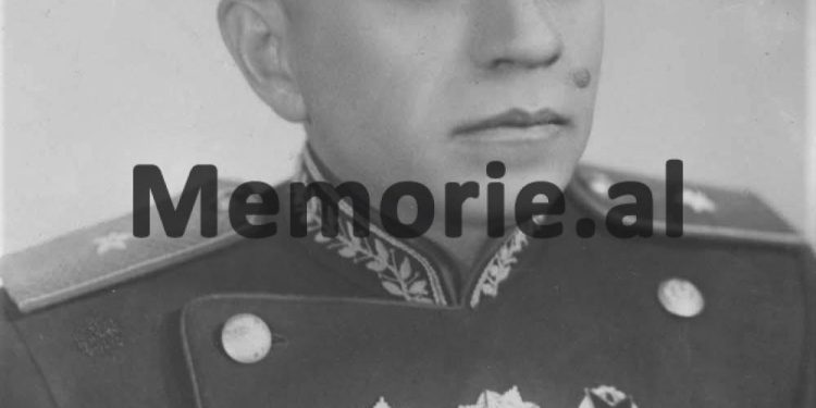 “Xhavit Qesja ka thënë se e gëzon fakti për masat që janë marrë nga udhëheqja, pasi tani do ngrihet rinia dhe inteligjenca për të…”/ Raporti i agjentit në burgun e Burrelit