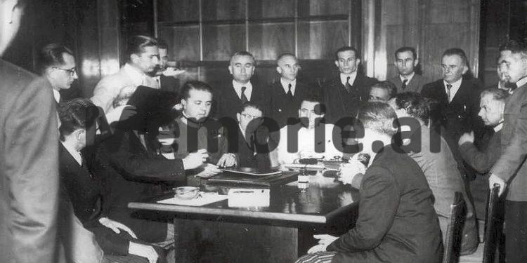 “Në Konferencën e Tiranës situata ishte e elektrizuar, jugosllavët na e bënë mëndjen çorbë; të njëjtin person tani e shikoje në “Dajti” dhe më pas te…”/ Përgjimet e “Vëzhguesit” për të internuarit e Zvërnecit