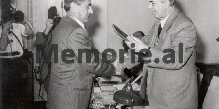 “Shoku Kadri na i ka fshehur deponimet e Hulusi Spahiut për Konferencën e Tiranës, se ai kishte folur me Ballukun, Ngjelën e Parllakun, për…”/ Plenumi i V-të, tetor ‘82