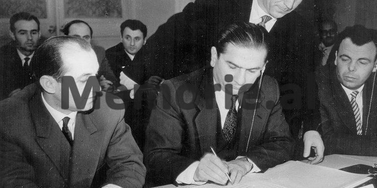 “Në Konferencën e Tiranës situata ishte e elektrizuar, jugosllavët na e bënë mëndjen çorbë; të njëjtin person tani e shikoje në “Dajti” dhe më pas te…”/ Përgjimet e “Vëzhguesit” për të internuarit e Zvërnecit