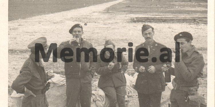 “Kadri Hoxha thotë se Dilaver Radëshi ka të shkruara 14 variante se si përmbyset kjo udhëheqje dhe Gjin Marku i tha…”/ Përgjimet në burgun e Burrelit në ’76-ën