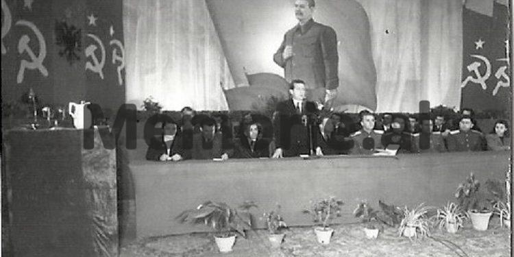 “Xhaviti i tha Xhafer Vokshit se shtëpia e Aqifit dhe e të atit të Haxhi Lleshit, e kanë ngrënë me çdo qeveri, prandaj nuk kanë qenë kurrë patriot, por…”/ Përgjimet e “Vigjëlentit” për të internuarit e Zvërnecit