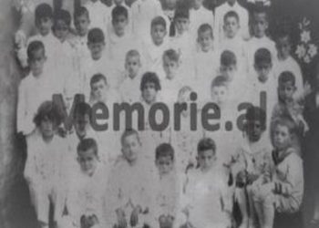 The time of communism, when Dom Ernest Troshani was giving a mass for Christmas / Unknown photos