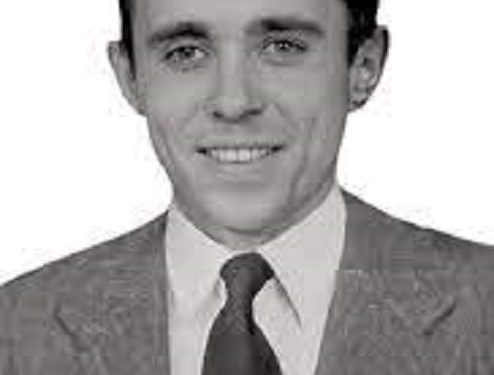 “Gjovalini tha se Nako Spiro ishte feminist i madh, te ditëlindja e tij shkoi e dashura e Nakos, e cila u deh me raki dhe u shtri…”/ Përgjimet e “Vigjëlentit” në Ishullin e Zvërnecit