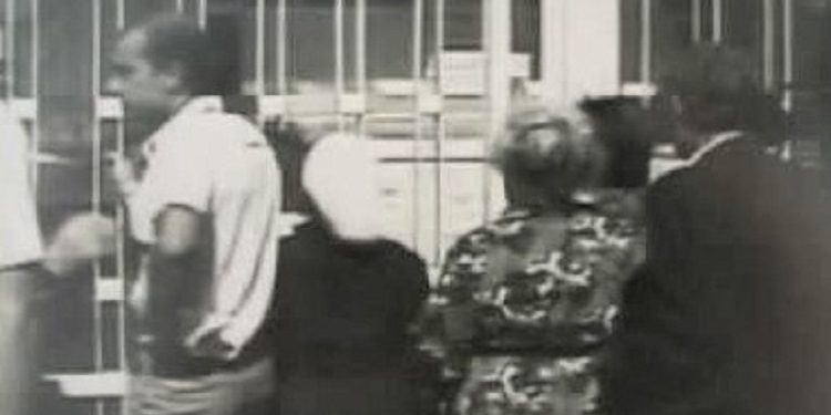 “Në protestat studentore në dhjetorin e ’90-ës, Xhelil Gjoni tha; ne u futëm ca shkopinj bythëve dhe nuk nxorëm tanket , pasi… “/ Kujtimet e panjohura të ish-gazetarit të Radio-Tiranës dhe ‘RD’-së