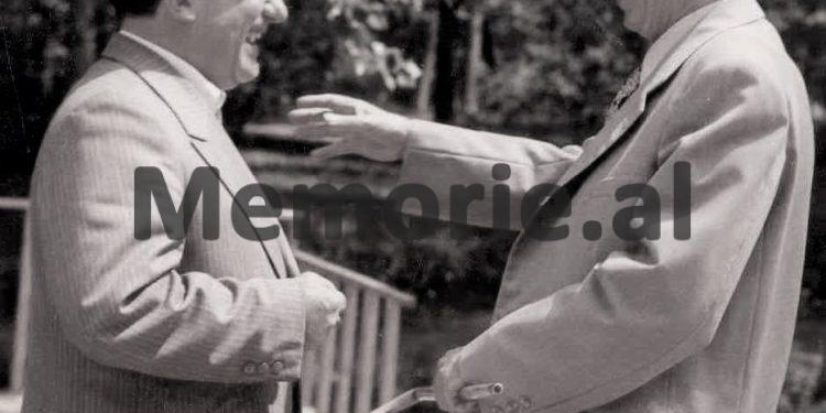 “Vitali Paska dhe Zhak Jumba, me shtetësi kongoleze, agjentë të Zbulimit amerikan, jugosllav, grek, italian e turk…”/ Letra e Hekuran Isait dhe e Pëllumb Kapos në ’82-in