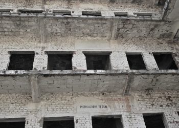 “Here are the conversations they have with each other in the cell, Xhavit Qesja, Todi Lubonja, Andon Sheti and Muhamet Prodani, about…” / Interceptions in Burrel prison, January ‘84