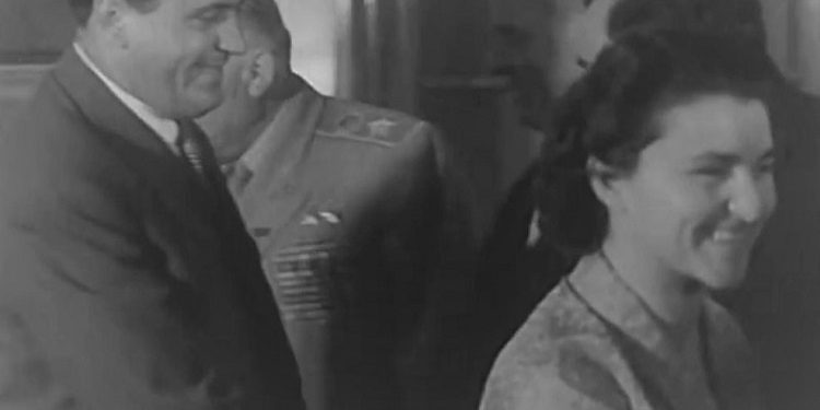 “Unë nuk them që Liria të bëhet murgeshë, të mos dalë shëtitje, etj., por mënyra e saj…”! / Mbledhja e Byrosë, tetor ’60-të, kur “kryqëzohej” ministri i Bujqësisë