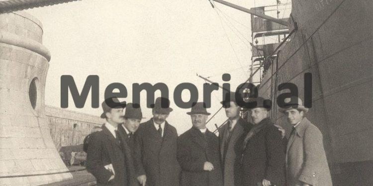 Fotot e panjohura/Nga miqtë e tij të ngushtë, Luigj Gurakuqi e Padër Gjergj Fishta, te i vëllai, Dom Mikeli, motrat Margerita e Antonieta dhe …”/ Imazhet e rralla të Ernest Koliqit