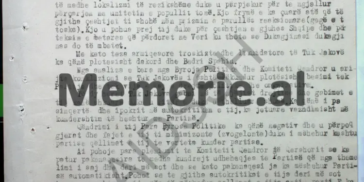 “Tuk Jakova kishte si qëllim që të rrëzonte udhëheqjen e Partisë dhe të dilte vetë …”/ Dokumentet e panjohura të ish-Sigurimit të Shtetit, për zëvendësin e Enver Hoxhës!