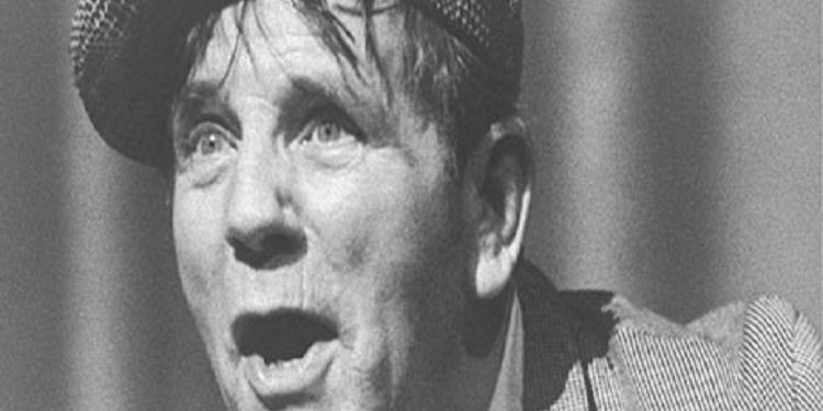 Filmi sovjetik “Djemtë e gëzuar” i vitit 1934 dhe Stalini, përballë Festivalit të 11-të të Këngës në RTSH dhe Enver Hoxhës!