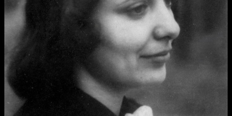 POEZIA DHE BURGU TE SHKRIMTARJA E PARË SHQIPTARE