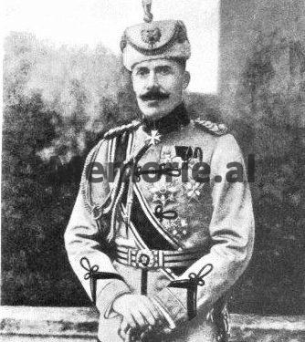 “Esat Pash Toptani, një nga figurat më të paskrupullta në historinë shqiptare, guxoi…”/ Libri i suedezit që vizitoi Shqipërinë në 1935-ën