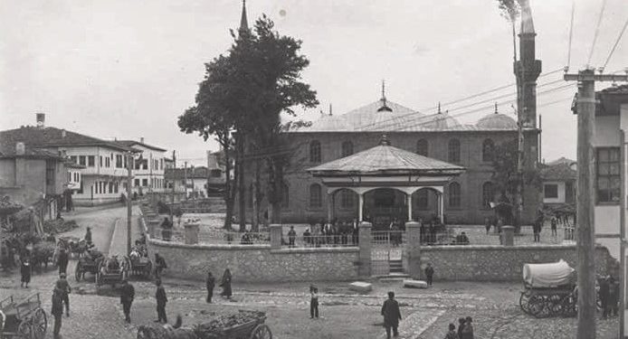 “Përveç kinemave, kafeve dhe dancit të egjiptianëve, Tirana nuk ka asgjë të ofroj, pasi ato të quajturat dëfrime europiane…”/ Libri i suedezit që vizitoi Shqipërinë në ’35-ën