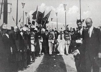 ”Kur Princ Widi zbriti nga vaporri në portin mjeran të Durrësit, ’i’u kujtua aristokracia europiane ku burrat mbanin bastun, kurse këtu mbanin…”/ Libri i suedezit për Shqipërinë