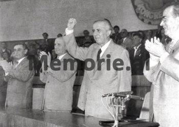 Si u”kryqëzua”, Kadri Hazbiu në mbledhjen e Byrosë, shtator 82!: “Ti Kadri, si ua dhe sovjetikëve procesin hetimor të Liri Gegës dhe…”?! / Diskutimi i Enverit