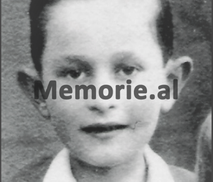 “Në Berat, komandanti i kampit, kapiten Pandi Anastasi, abuzonte me vajzat e internuara, duke…”/ Rrëfimi i Kristina Mark Gjomarkaj