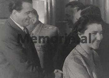 Deponimet e Tuk Jakovës: “Kur vajta te shtëpia e Bedriu në Elbasan, pasi gruaja me fëmijët shkuan për të fjetur, i thashë për Enverin…”/ Proçesi hetimor, janar ‘58