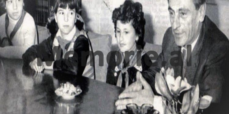 “Na tregoni letrën që shoku Hysni i’a ka dërguar Mehmet Shehut në 1975-ën, ku i thotë për Kadrinë…”/ Mbledhja e Byrosë, shtator ’82