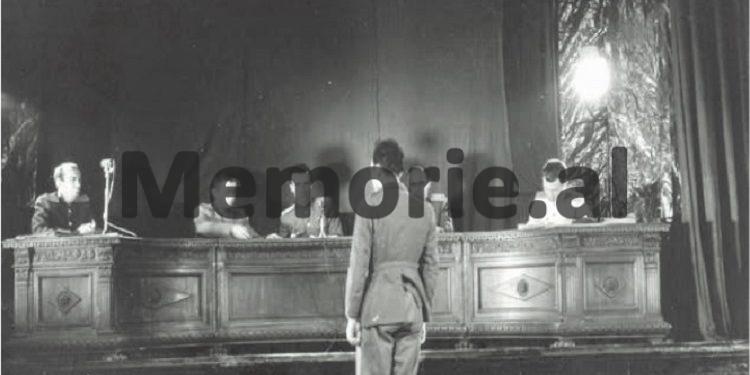 Procesi hetimor: “Unë kam biseduar me Bedrinë, duke i thënë se Enveri nuk është themelues i Partisë, kurse për Miladinin…”/ Deponimi i Tuk Jakovës, janar 1958