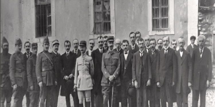 “Në vitin 1973.  takuam në Korçë bashkëshorten e Themistokli Gërmenjit, e cila na tha…”/ Dëshmia e rrallë e shkrimtarit Skifter Këlliçi