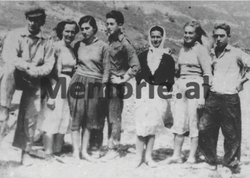 “Në Berat, komandanti i kampit, kapiten Pandi Anastasi, abuzonte me vajzat e internuara, duke…”/ Rrëfimi i Kristina Mark Gjomarkaj