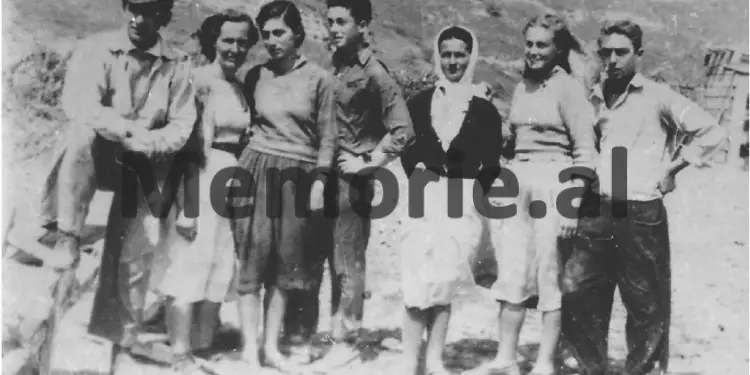 “Në Berat, komandanti i kampit, kapiten Pandi Anastasi, abuzonte me vajzat e internuara, duke…”/ Rrëfimi i Kristina Mark Gjomarkaj