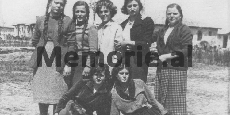 “Në kampin e Tepelenës, një grua nga Vermoshi vrau veten se i vdiqën brenda ditës dy fëmijët binjakë…”/ Rrëfimi I Lek Pervizit