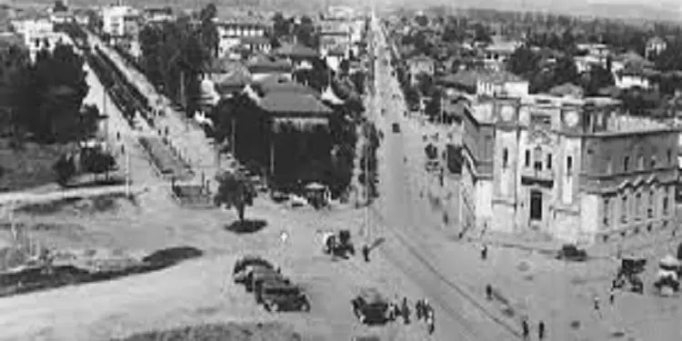 “Përveç kinemave, kafeve dhe dancit të egjiptianëve, Tirana nuk ka asgjë të ofroj, pasi ato të quajturat dëfrime europiane…”/ Libri i suedezit që vizitoi Shqipërinë në ’35-ën