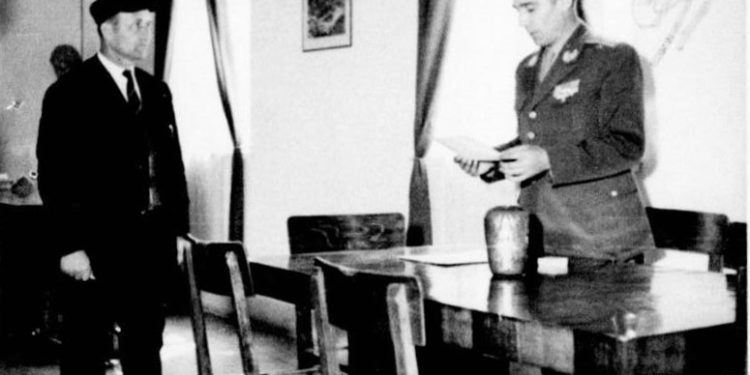 “Ja njerëzit që hyjnë e dalin në shtëpi dhe zyrën e Tukut, kurse shoferi e kuzhinieri i tij, thonë…”/ Denoncimi i Gac Mazit dhe raporti i Zv/Drejtorit të Sigurimit, Zoi Themeli