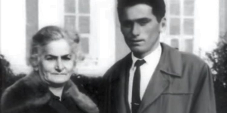 “Pasi ja shkulën me pinca dhëmbët e floririt, nënën e shtrinë për tokë në qeli dhe …”!/ Historia e tragjike e tiranasit që vuajti 27 vite në burgjet e Enver Hoxhës