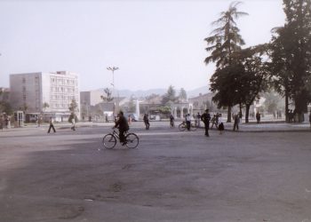 “Ka një shtet në Europë, sa Belgjika me sipërfaqe, që s’ka një agjencie të veten fluturimi dhe nuk disponon as edhe një….”! / Udhëtimi i gazetarit suedez në Shqipërinë komuniste, në ’68-ën