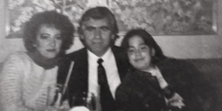 “Pasi ja shkulën me pinca dhëmbët e floririt, nënën e shtrinë për tokë në qeli dhe …”!/ Historia e tragjike e tiranasit që vuajti 27 vite në burgjet e Enver Hoxhës