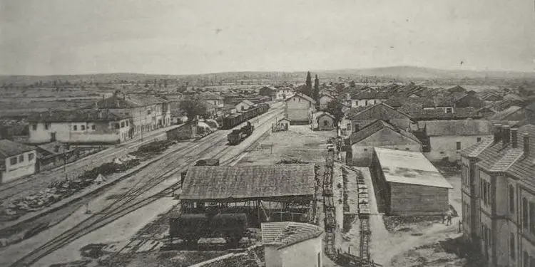 Fotot e rralla të qyteteve të Kosovës