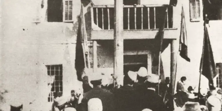 “Vlora, s’është si qytetet e tjera shqiptare, as në ndërtim dhe mënyrën e të jetuarit, ajo të jep përshtypje italiane, pasi…”!/ Çfarë shkruante udhëtari suedez, në ’35-ën