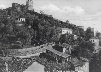 ”Pas vendosjes së Monarkisë, në Krujë vijnë emigrantë nga SHBA-ës, por ata nuk të ftojnë për ’koktail’, por për raki dhe kos të bardhë…”! / Libri i suedezit që vizitoi Shqipërinë në ’35-ën