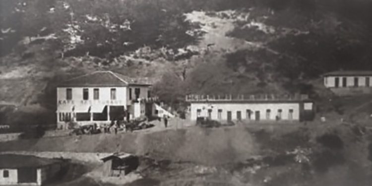 “Në rrugën e lemerishme të Krrabës, një shofer shqiptar, sipas rregullit fatalist të jetës, shtyp pedalin e gazit gjer në fund dhe tymos cigaren…”!/ Libri i suedezit që vizitoi Shqipërinë në ’35-ën