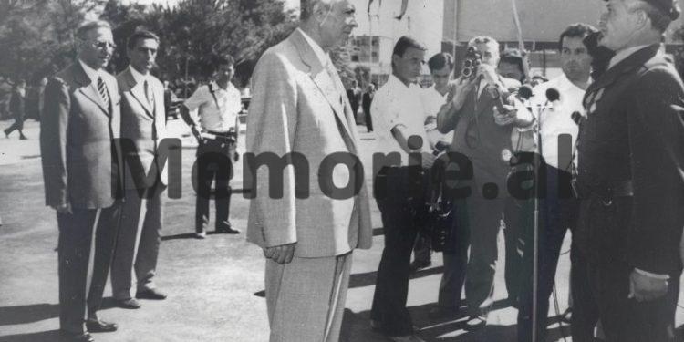 “Cili armik mo Mehmet, na i përgjuaka telefonat, na e thuaj një çikë, se është shumë e rrezikshme kjo…”/ Shpërthimi i Enverit në mbledhjen e Byrosë, 17 dhjetor ‘81