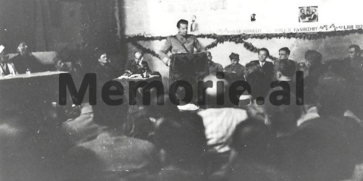 “Në plenumin e Beratit, Mehmeti dhe të tjerët, si Koçi, Nako, Malëshova, Dishnica, etj., donin të më hiqnin mua, bile Sejfullai doli hapur, e më tha…”!/ Mbledhja e Byrosë, 18 dhjetor ‘81