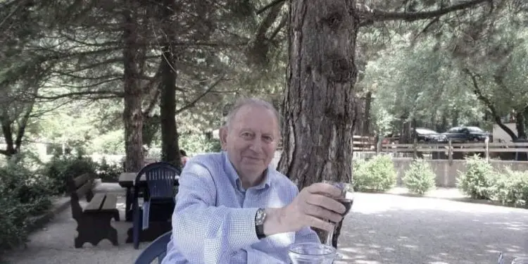 Dëshmitë e rralla: “Enveri dhe Nexhmija strehoheshin te ne, por pas ’44-ës, na burgosën e na morën pasurinë dhe…”!/ Kujtimet e Sherif Delvinës, që u shua sot në moshën 90-vjeçare