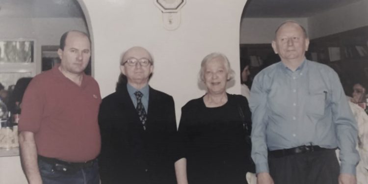 Dëshmitë e rralla: “Enveri dhe Nexhmija strehoheshin te ne, por pas ’44-ës, na burgosën e na morën pasurinë dhe…”!/ Kujtimet e Sherif Delvinës, që u shua sot në moshën 90-vjeçare