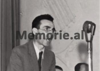 “Xhafer Deva, asht burri i shtetit shqiptar etnik, që në emën të atij populli, luajti rolin ma vendimtar…” / Historia e panjohur e atdhetarit të madh