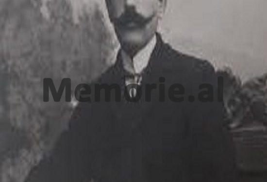 “Lef Nosi, prej një familje të vjetër dhe të pasur nga Elbasani, na tregoi se: është keq të jesh hajdut e vrasës, por është…”!/ Libri i suedezit që vizitoi Shqipërinë në ’35-ën