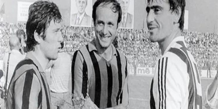 “Në Doganën e Qafë-Thanës, pasi u përdor detektori, Petro Rucit i’u gjetën 3 varse grash, Bimo, kishte veshur 3 palë mbathje, Durimi 3 çakmak, kurse…”/ Relacioni Hekuran Isait në ’82-in, për K.Q. të PPSH-së