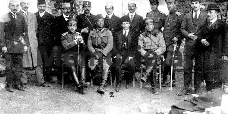 “Lef Nosi, prej një familje të vjetër dhe të pasur nga Elbasani, na tregoi se: është keq të jesh hajdut e vrasës, por është…”!/ Libri i suedezit që vizitoi Shqipërinë në ’35-ën