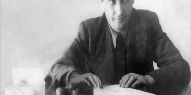 “Pas debateve që babai pati me Nexhmije Hoxhën te ‘Zëri popullit’, ku ai ishte shef redaksie, u arrestua nga Sigurimi dhe në qeli, i…”! Historia tragjike e gazetarit nga Çamëria