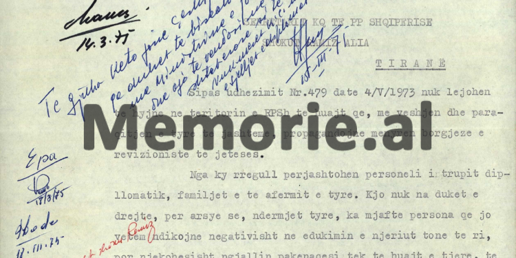 Relacioni sekret për Ramiz Alinë: “Ja diplomatët çekë, polakë, gjermanë, grekë, italianë, etj., që kryejnë marrdhënie intime në makina, parqe e lulishte dhe…”/ Letra e Kadri Hazbiut në ’75-ën